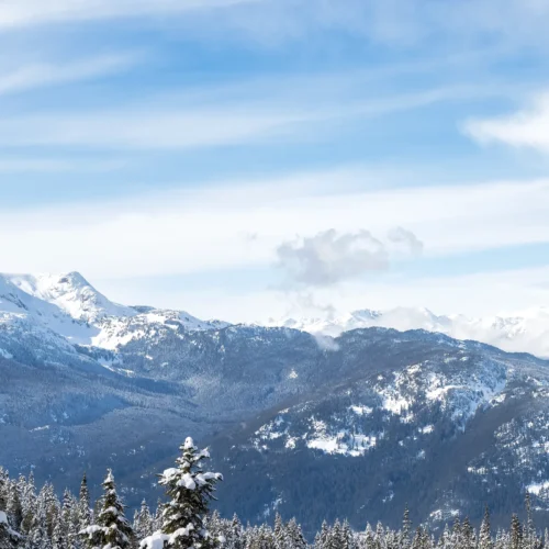 Whistler i Kanade med snötäckte berg