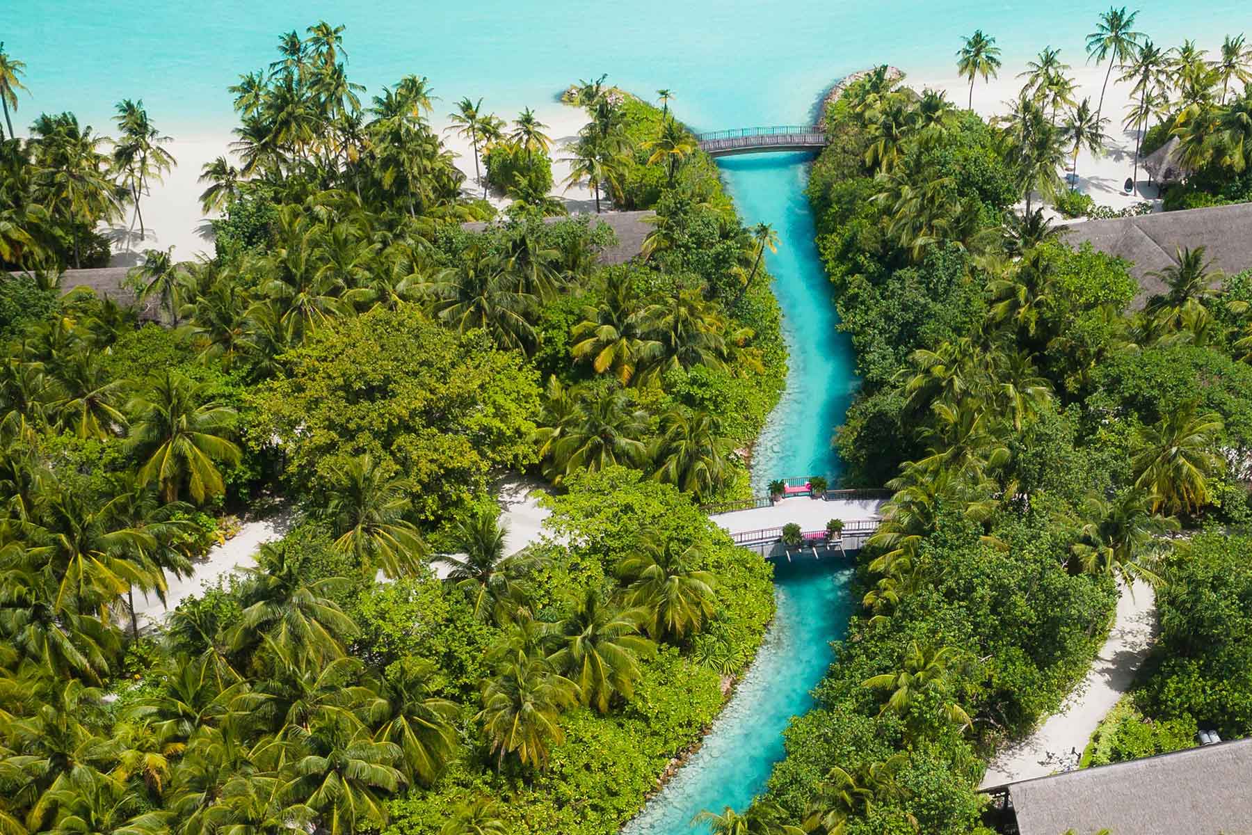 Resor-till-Maldiverna-med-Nygren-&-Lind-resebyrå--resort-med-kanal