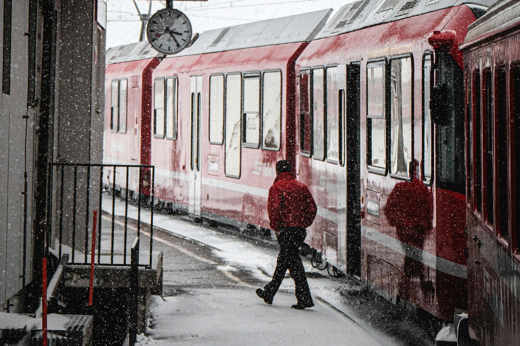 Glaciärexpressen på stationen i St. Moritz